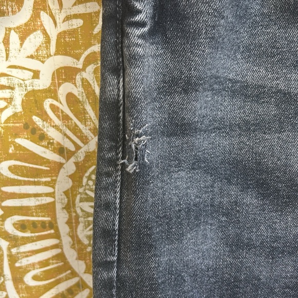 NWT FRAME Denim Le One Flare Dark Wash Jeans in Hughes $238 size 2 (Fits 30-34) - Picture 10 of 15